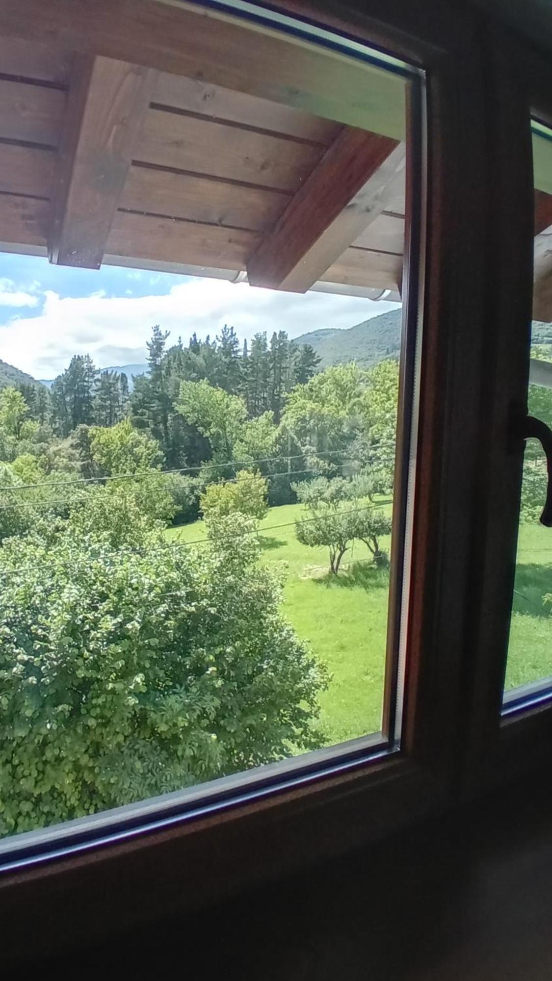 Picos De Europa Suites And Rooms Turieno Bagian luar foto